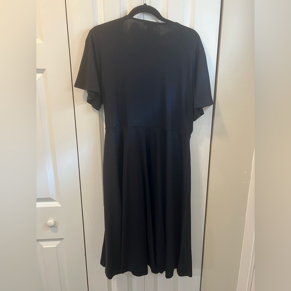 H&M Wrap Dress - Picture 3 of 3